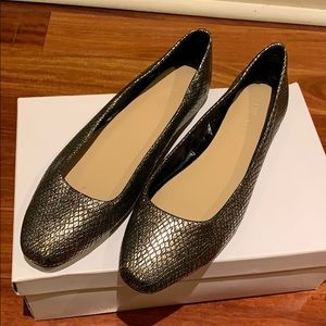 New with tag expression flats